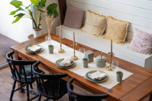 Mesa de jantar para 4 ou 6 lugares: como definir o tamanho ideal para sua sala?